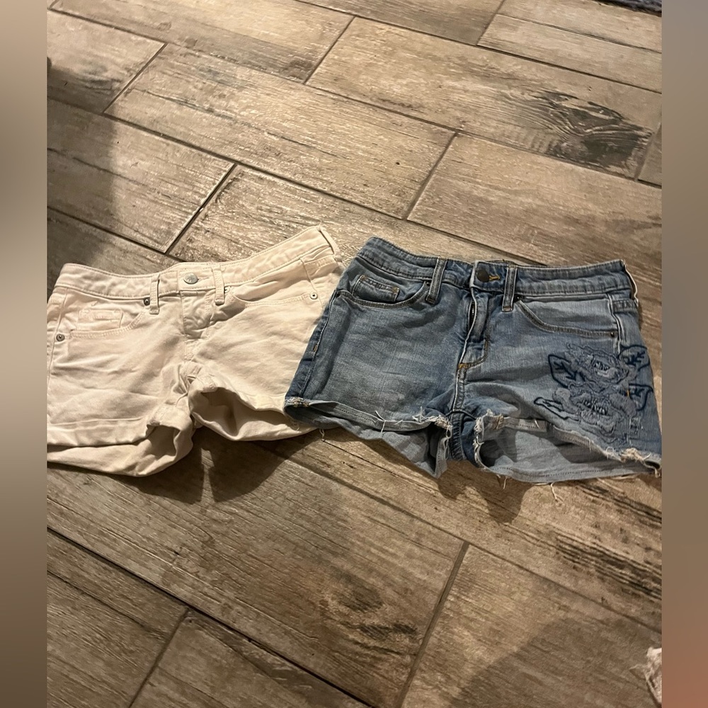 cute denim and white jean shorts